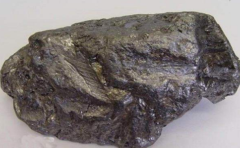 钨矿伴生金属矿物的综合回收